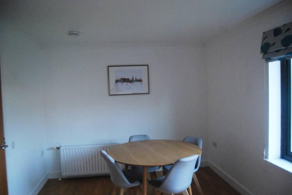 Central Two Bed Flat Close To Arthur'S Seat And University Edimburgo Exterior foto